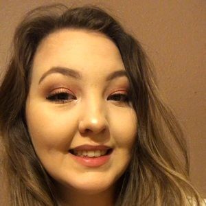 Meet your Posher, Lyndsey